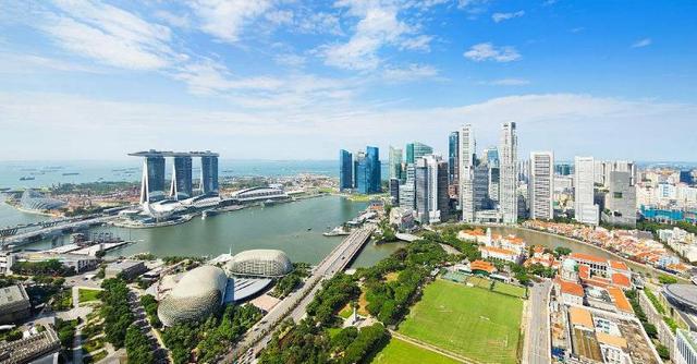 低齡留學(xué)家長要不要陪讀？解讀各國陪讀政策！