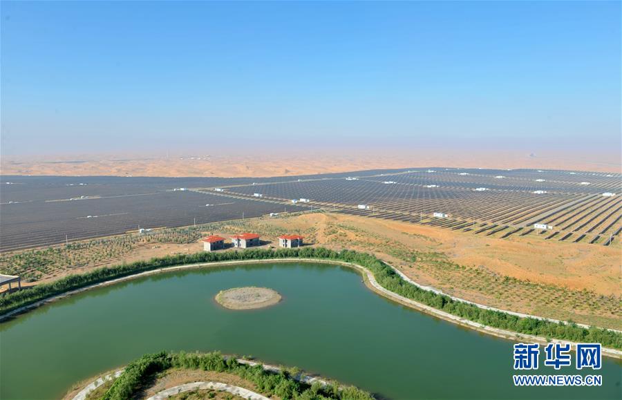 (寧夏60年)(1)寧夏中衛(wèi):科學(xué)治沙顯成效